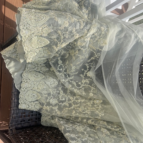 Indian wedding Sari, Lengha Choli saree - Picture 6 of 15